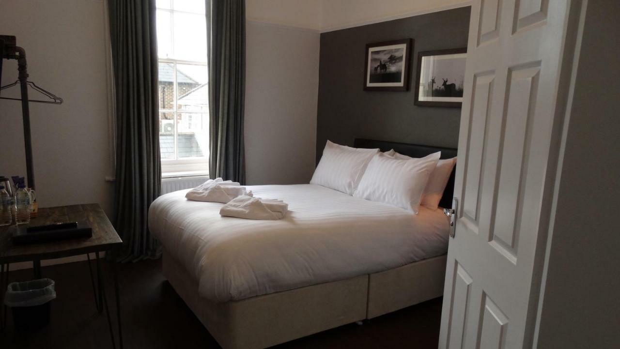 The Mortimer Arms (Adults Only) Romsey Esterno foto